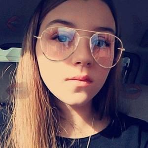 Meet your Posher, Rayann